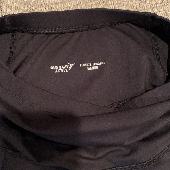 Old Navy Elevate 7/8 length maternity legging - black - size S - Picture 5 of 5